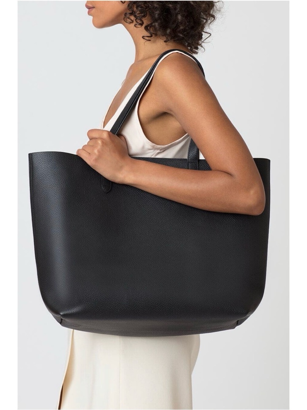 Cuyana Classic Structured Tote in Black - Picture 12 of 13